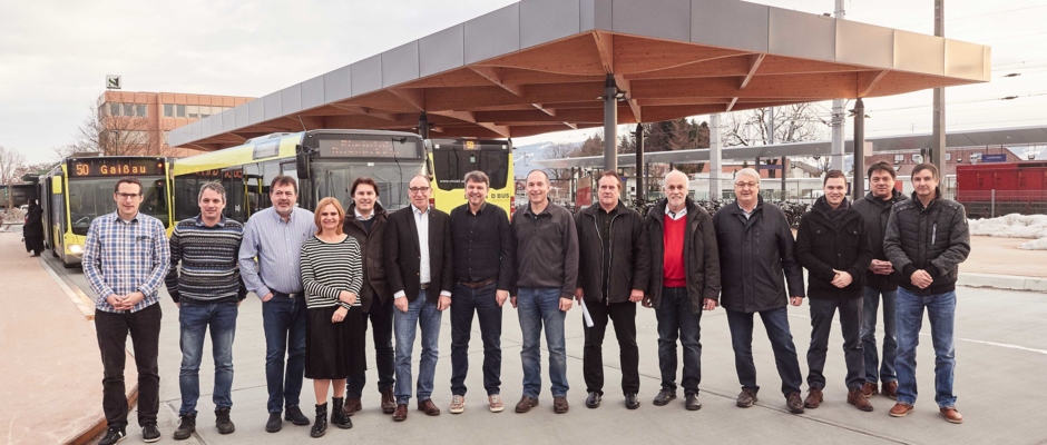 Gruppe_außen Gruppe_außen