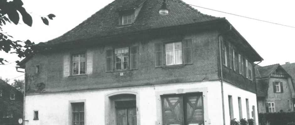 Altes Schulhaus im Rheindorf Altes Schulhaus im Rheindorf