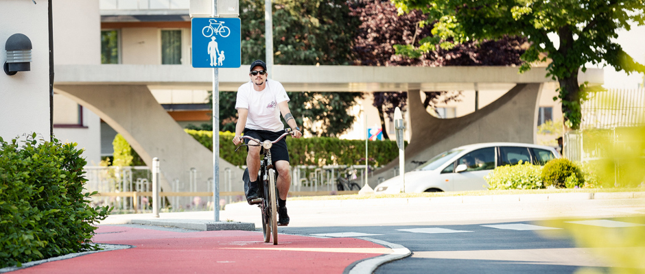 Radweg Engelkreisverkehr_©Lukas Hämmerle (9) Radweg Engelkreisverkehr_©Lukas Hämmerle (9)