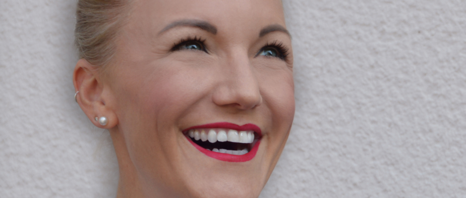 Portraitfoto_Ingrid Hofer_Du kascht meor uf d Kilbi kau Portraitfoto_Ingrid Hofer_Du kascht meor uf d Kilbi kau