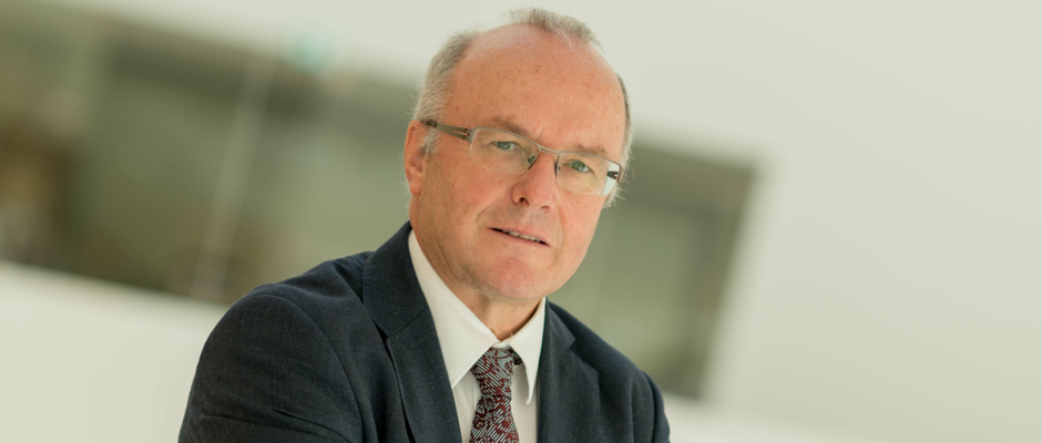 Bild Dr. Haller Bild Dr. Haller