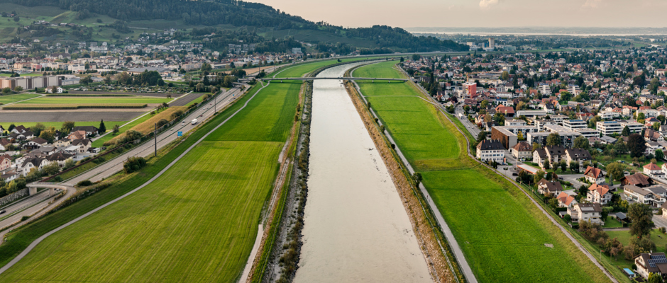 Luftaufnahme_Radbrücke Au-Lustenau ©Lukas Hämmerle_Thoms Holzer (1) Luftaufnahme_Radbrücke Au-Lustenau ©Lukas Hämmerle_Thoms Holzer (1)