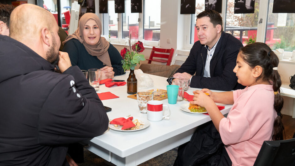 20251129_MIK_284106_HiRes