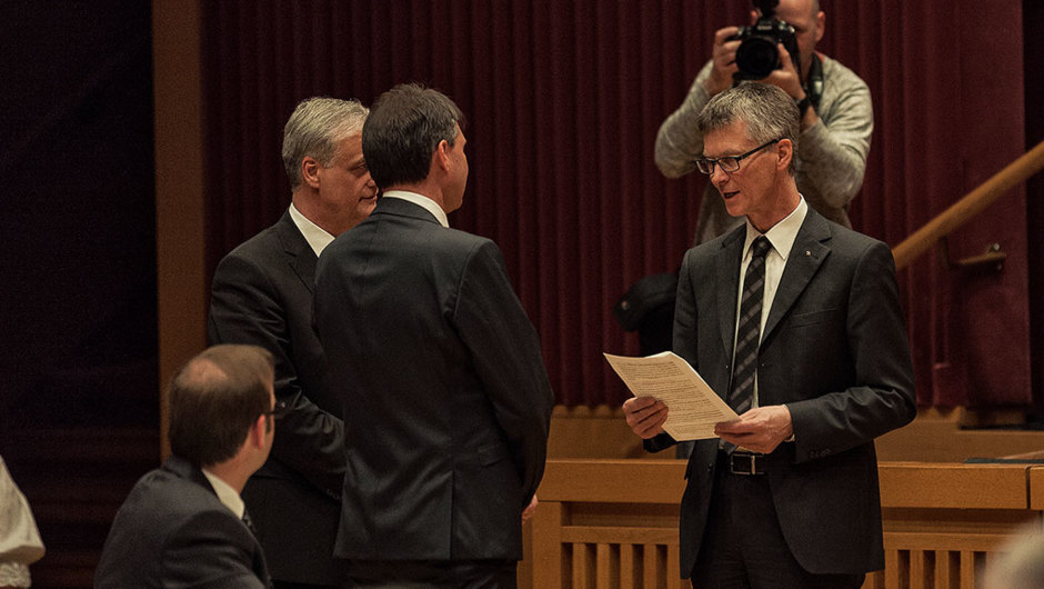 Konstituierende Sitzung, 10.4. 2015 Konstituierende Sitzung, 10.4. 2015