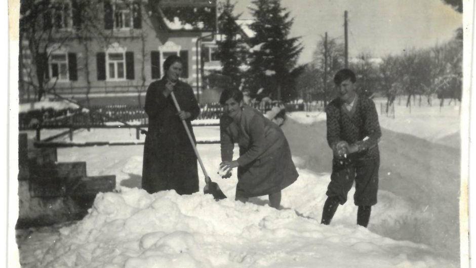 46 hp unbekannte Personen 46 hp unbekannte Personen