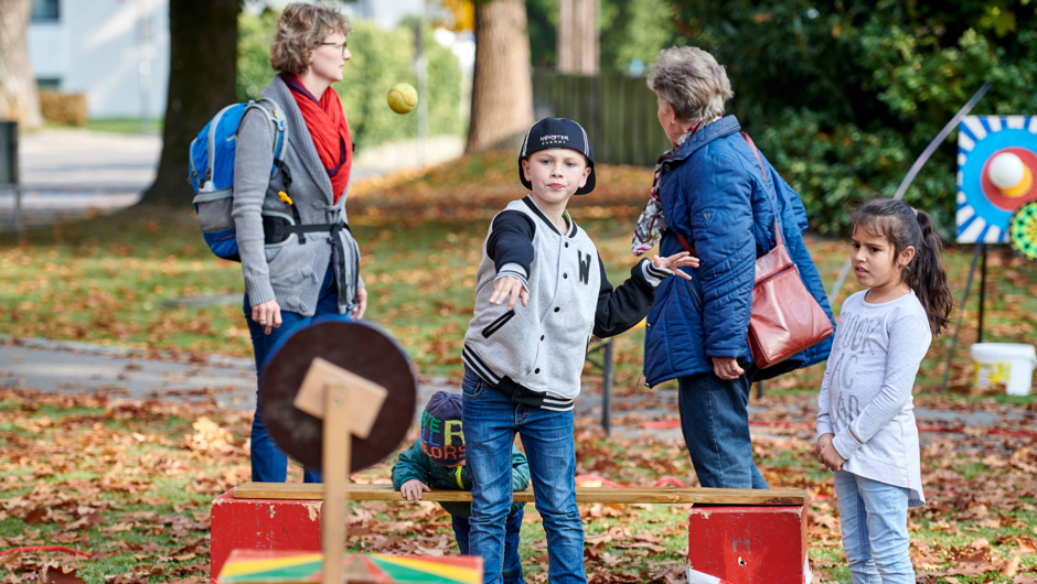 Hasenfeldpark-Spielen_©Marcel Hagen (23) Hasenfeldpark-Spielen_©Marcel Hagen (23)