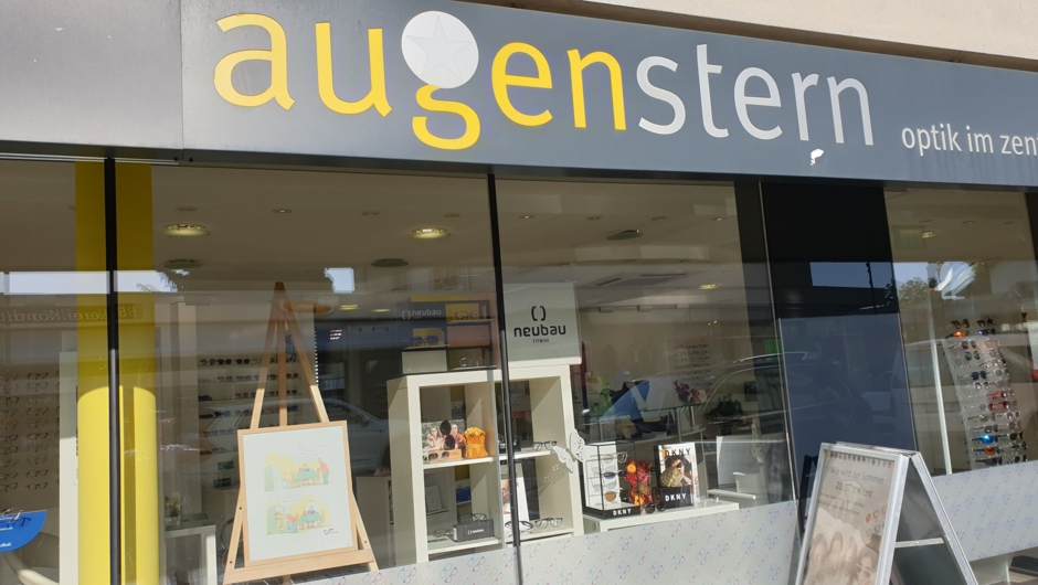 "DEMENSCH" bei Augenstern Optik im Zentrum