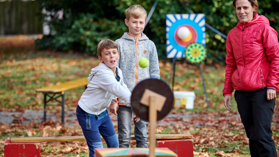 Hasenfeldpark-Spielen_©Marcel Hagen (14) Hasenfeldpark-Spielen_©Marcel Hagen (14)
