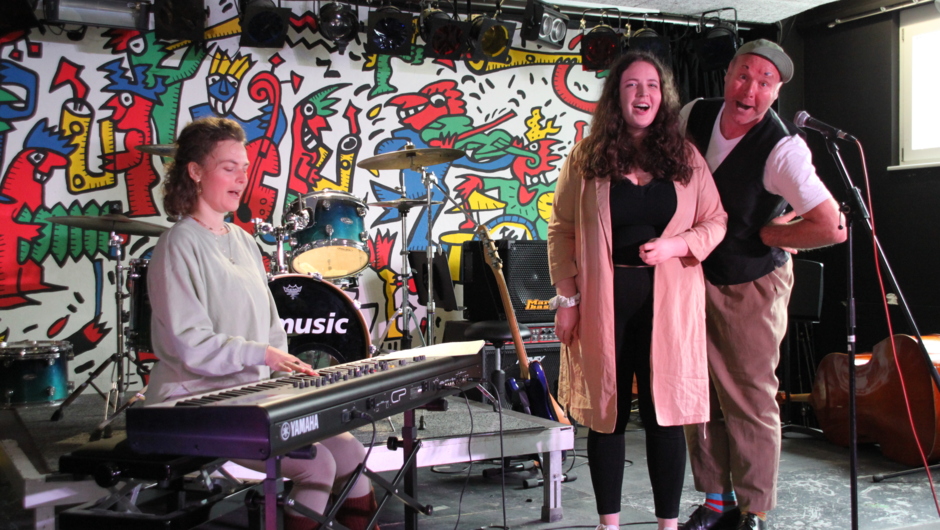Instrumentenvorstellung_YouTube_Jazz-Rock-Pop-Gesang (27) Instrumentenvorstellung_YouTube_Jazz-Rock-Pop-Gesang (27)