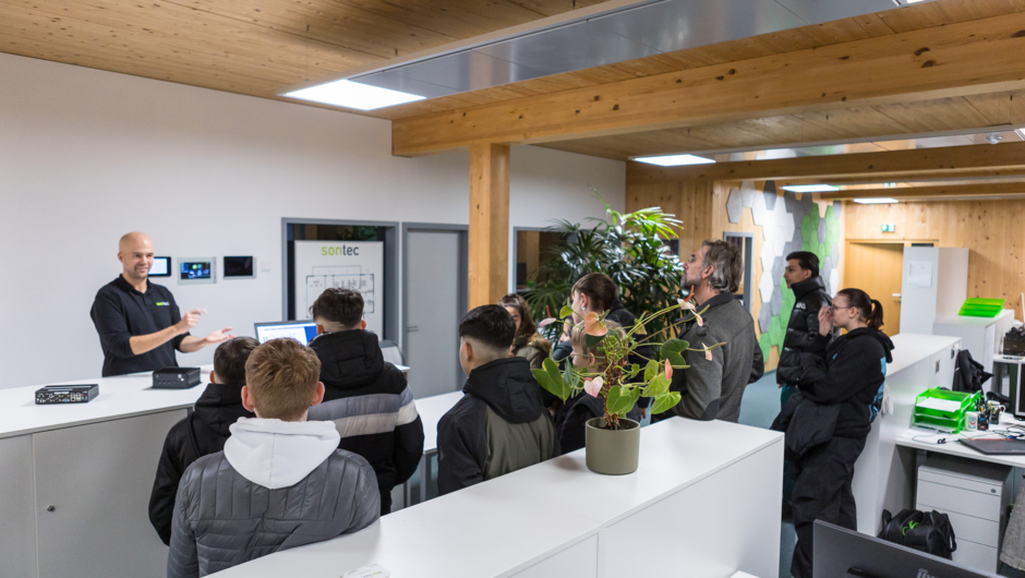 Lange_Nacht_der_Lehre_2023_BY_MIKE_SIBLIK_045 Lange_Nacht_der_Lehre_2023_BY_MIKE_SIBLIK_045