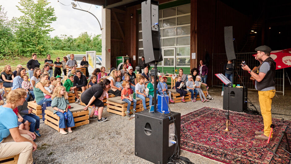 Hofkultur 2023 - Kinderkonzert mit Konrad Bönig Hofkultur 2023 - Kinderkonzert mit Konrad Bönig