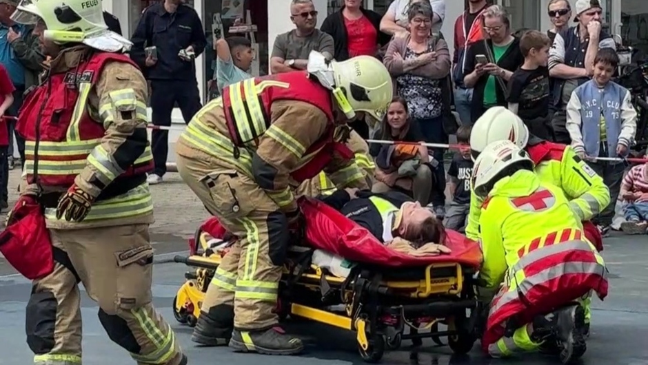 Schauübung Feuerwehr 2025 - frame at 0m51s Schauübung Feuerwehr 2025 - frame at 0m51s