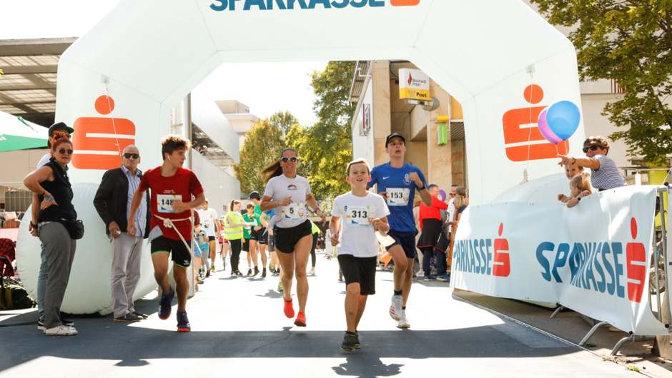 Spielefest_Stundenlauf 2019 _©Michael Pezzei (34) Spielefest_Stundenlauf 2019 _©Michael Pezzei (34)
