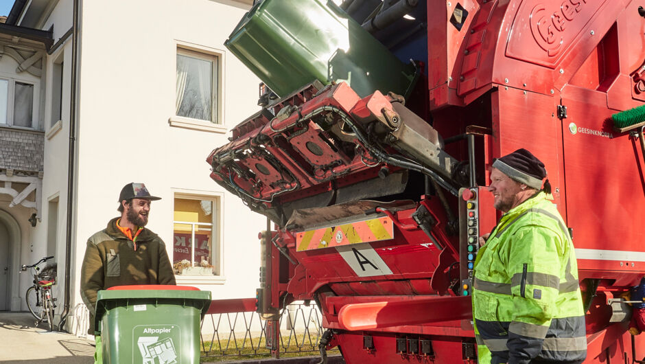 Papiertonne (©Miro Kuzmanovic) (29)