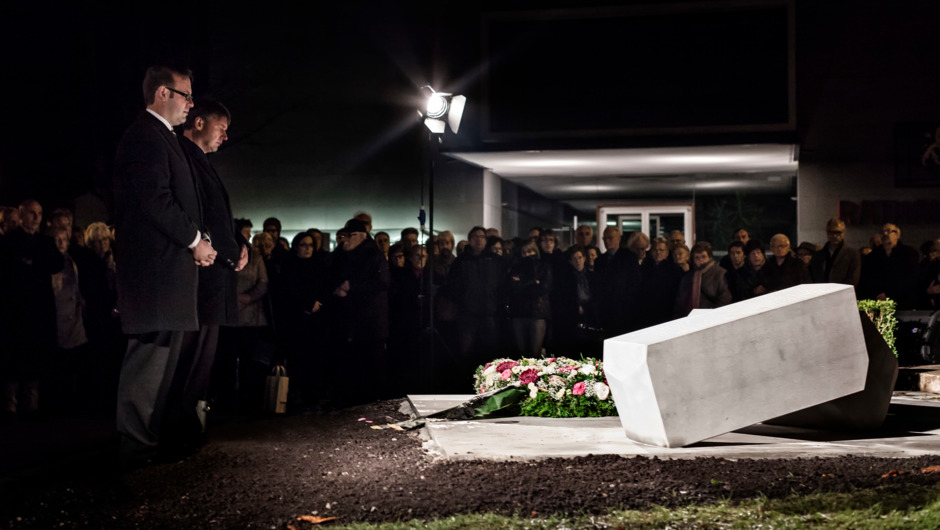Enthüllung der NS-Opfer Gedenkstätte (Fotos Lukas Hämmerle)