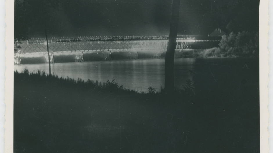 Brennende Unterfahrbrücke Br47 Foto unbekannt Brennende Unterfahrbrücke Br47 Foto unbekannt